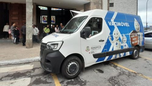 Vacimóvel leva ação de imunização às comunidades