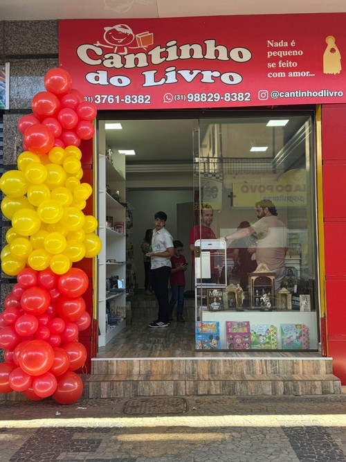 Cantinho do Livro celebra 22 anos de fé, amor e evangelização!