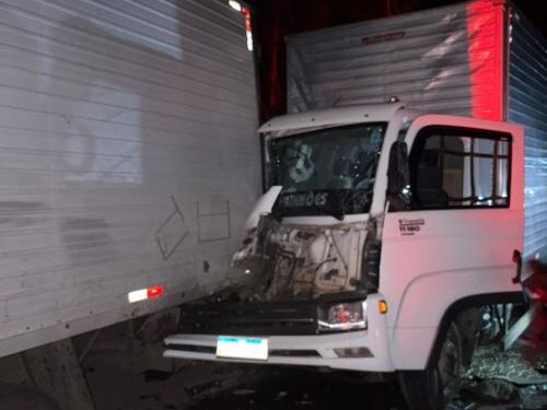 Bombeiros resgatam adolescente preso às ferragens na MGC-482
