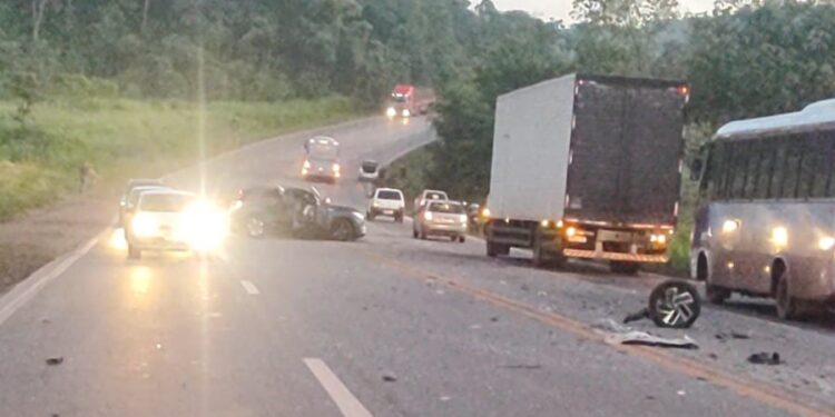 Acidente grave interditou BR-040 entre Lafaiete e Congonhas