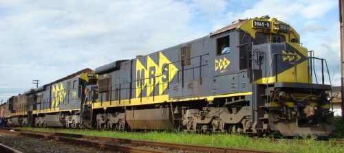Ex-ferroviário morre após ser atropelado por trem