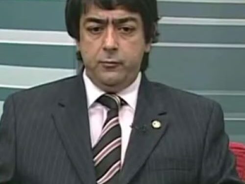 Juiz aposentado é preso suspeito de agredir companheira