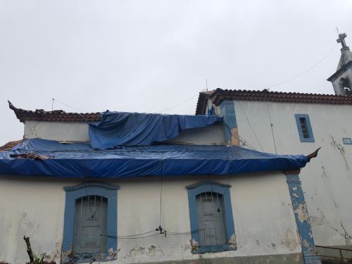 Igreja de Santo Antônio:  Patrimônio histórico respira, mas pede socorro