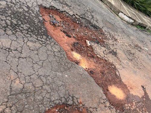 Prefeito anuncia operação tapa-buracos em ruas de Lafaiete