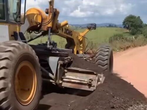 Prefeitura intensifica obras em estradas rurais de Lafaiete