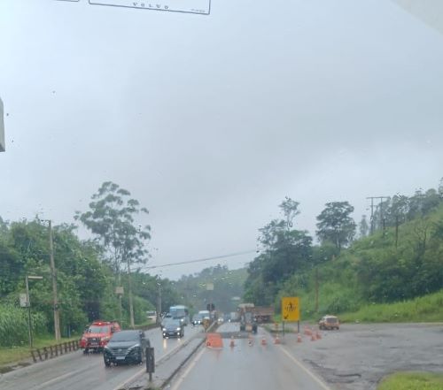 EPR retira faixa elevada e volta velocidade de 60km na Barreira