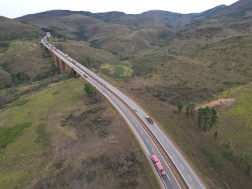 BR-040 atualiza marcos de km sem afetar o tráfego
