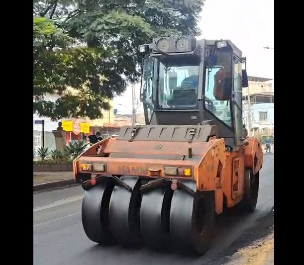 Asfaltamento no centro de Lafaiete
