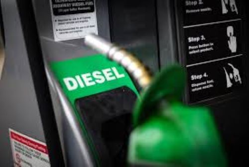 Governo federal zera impostos do diesel para conter alta