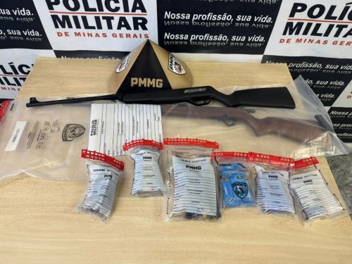 Armas e munições são apreendidas em casa em Congonhas