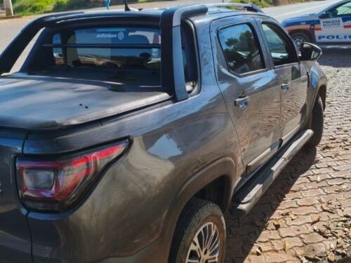 Caminhonete clonada é apreendida em Lagoa Dourada