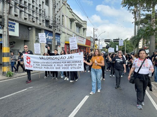 Greve é suspensa, servidores retornam ao trabalho e decisão será no Tribunal de Justiça