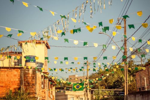 Congonhas libera pinturas nas ruas para a Copa de 2026
