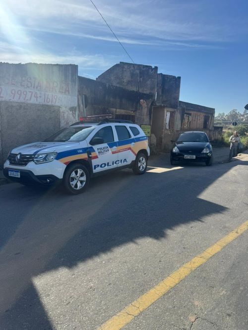 Homem é encontrado morto em imóvel abandonado em Carandaí