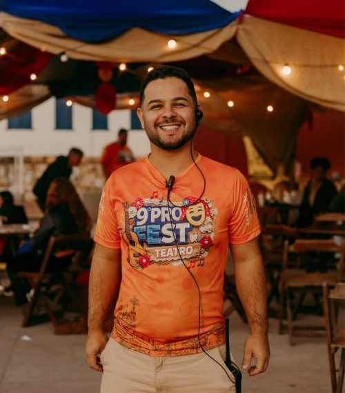 PROFESTeatro reúne 7 mil pessoas e anuncia homenagem histórica