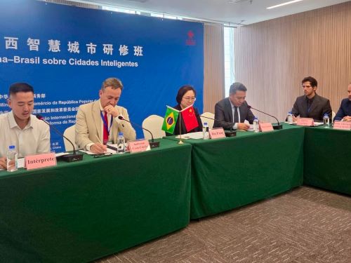 Congonhas leva gestão pública à missão oficial na China