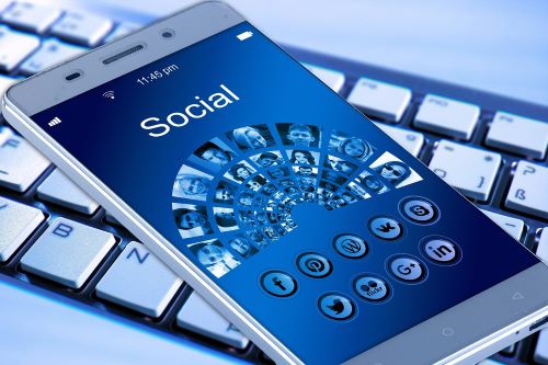 Câmara propõe regras para uso de redes sociais no serviço público