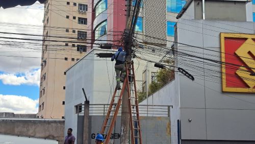 Rompimento de cabos deixa mais de 1,5 mil sem internet em Lafaiete