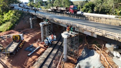 Obras na BR-040 alteram trânsito em Lafaiete e região