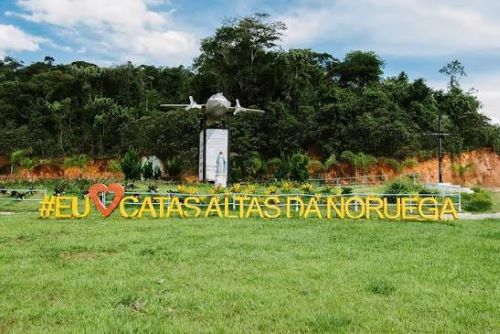 Catas Altas da Noruega entra no clima de Brasil x Noruega
