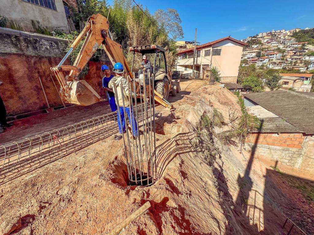Obras avançam em Congonhas com contenções, drenagem e nova ponte