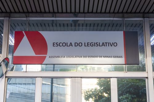 Encontros com a Política levam formação sobre gestão pública a Congonhas