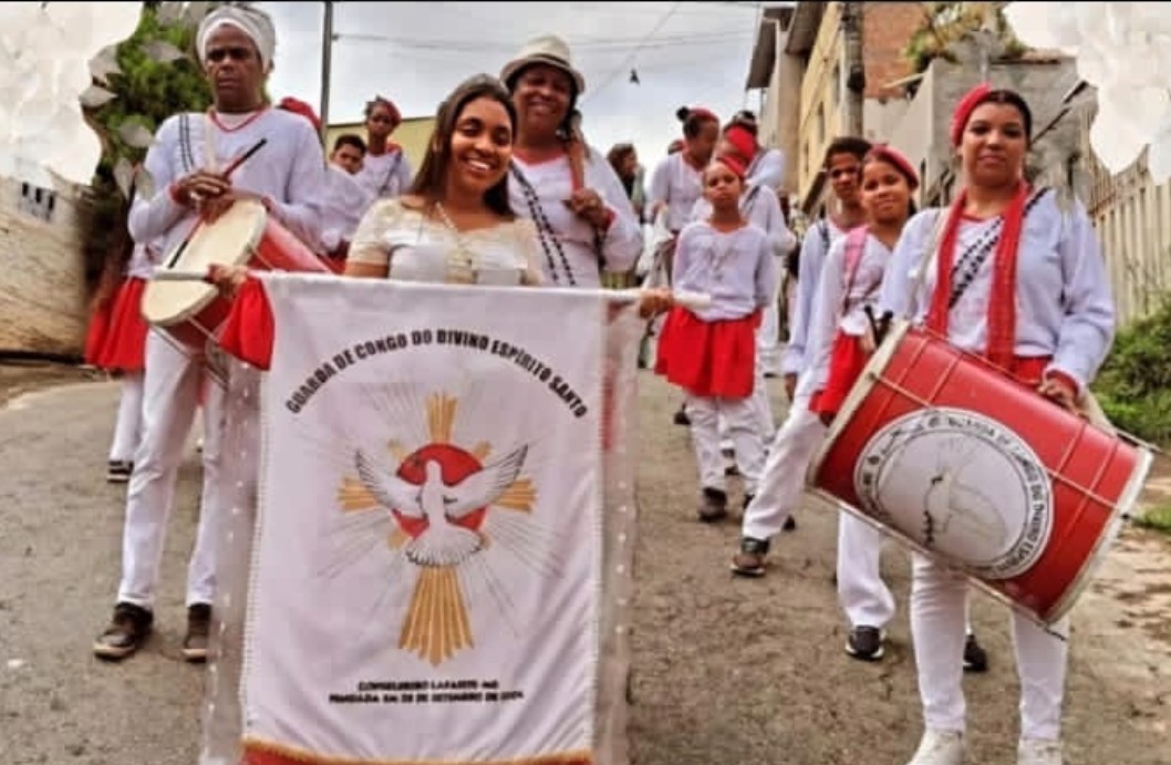 Honra a N.Sra. do Rosário reúne congadeiros em Lafaiete
