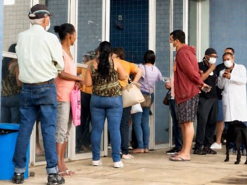 Câmara derruba veto e garante transparência na fila da saúde
