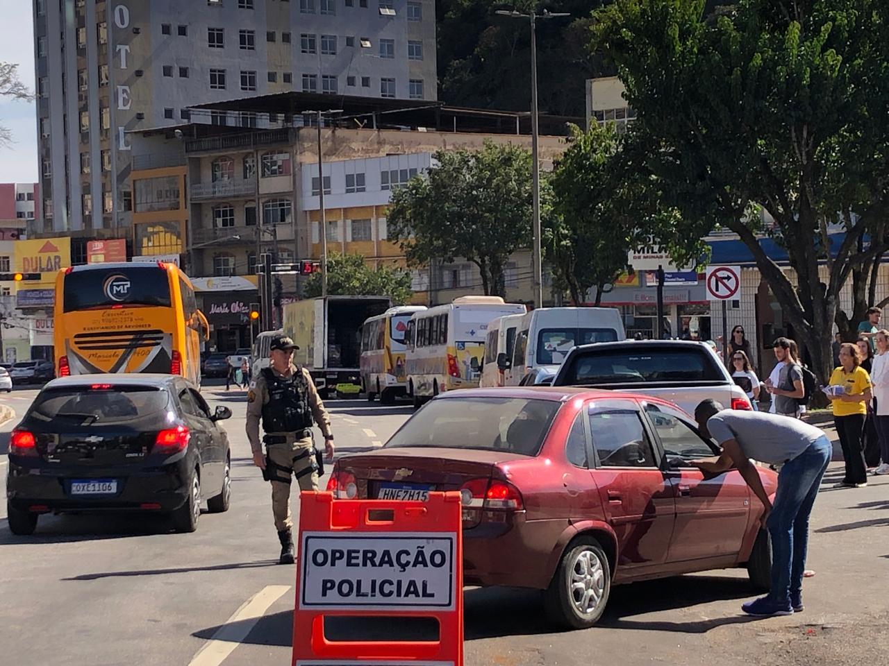 Blitz educativa abre o Agosto Lilás em Lafaiete
