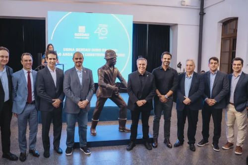 Exposição celebra 40 anos da Usina Gerdau Ouro Branco