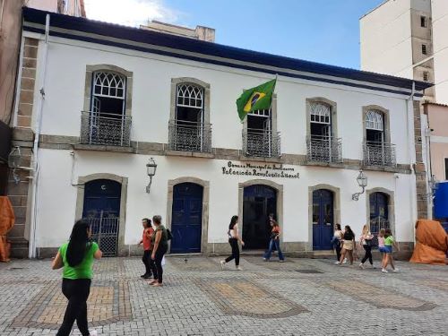 Barbacena homenageia personalidades nos 235 anos da cidade