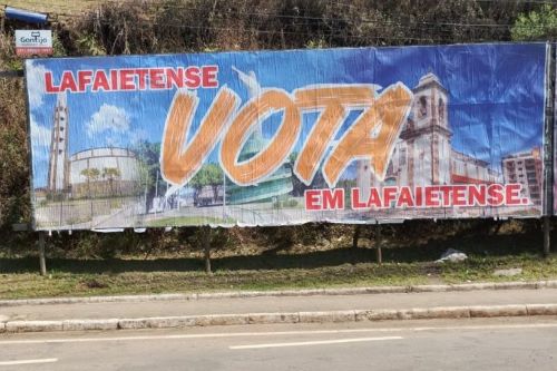 Igrejas de Lafaiete repudiam uso de imagens em outdoors eleitorais