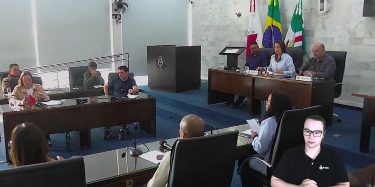 Vereadores questionam informações usadas por candidatos sobre saúde em Lafaiete