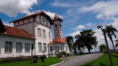 IF Sudeste abre vaga para intérprete de Libras em Barbacena