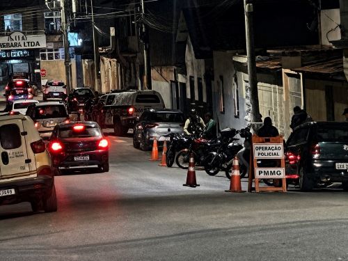 Operação Grau Zero aperta fiscalização e tira seis veículos das ruas