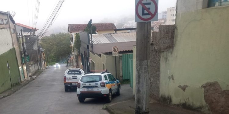 Homem é assassinado no estacionamento da antiga policlínica