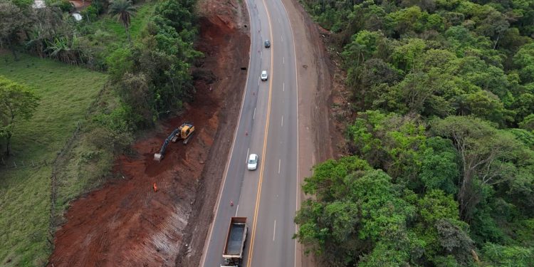 Obras na BR-040 alteram trânsito em Lafaiete e Congonhas