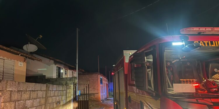 Proprietária suspeita  de um incêndio criminoso em residência