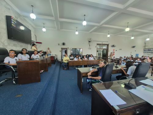 Semana do Legislativo em Lafaiete aproxima estudantes da Câmara