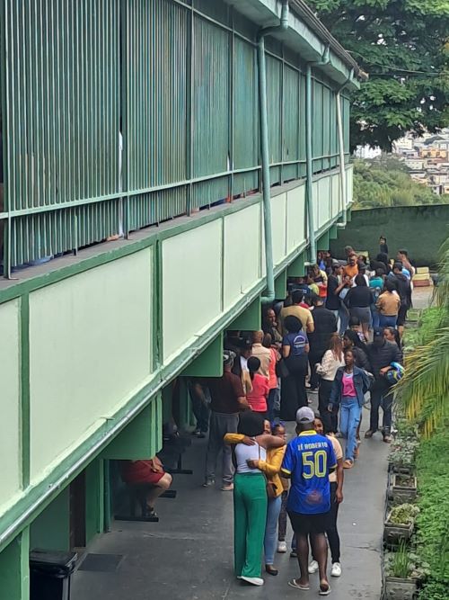 Eleições 2026: Lafaiete tem manhã tranquila, mas escolas ficam cheias
