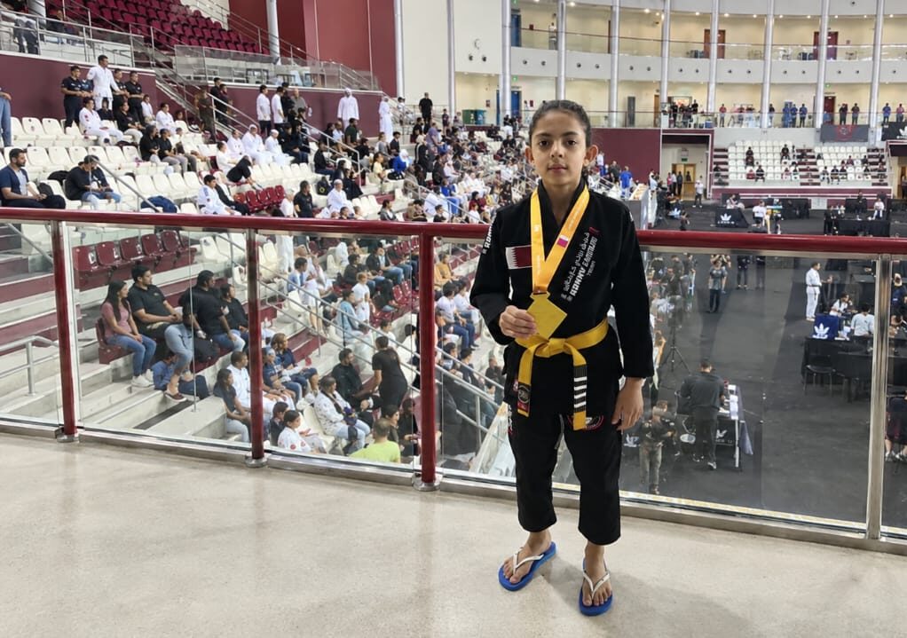 Atleta de 11 anos de Lafaiete conquista ouro em campeonato no Catar