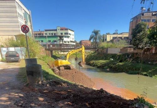 Congonhas retoma limpeza de rios afim de evitar enchentes